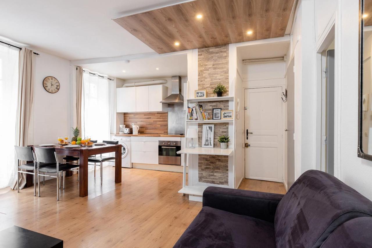 Rue Cler - Eiffel Tower City Apartment Paris Eksteriør bilde