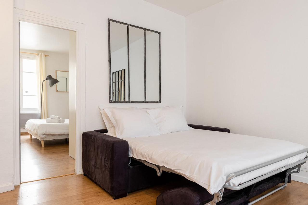Rue Cler - Eiffel Tower City Apartment Paris Eksteriør bilde